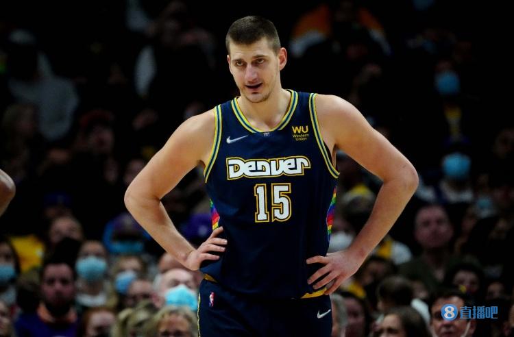 这场胜利使 这场胜利使