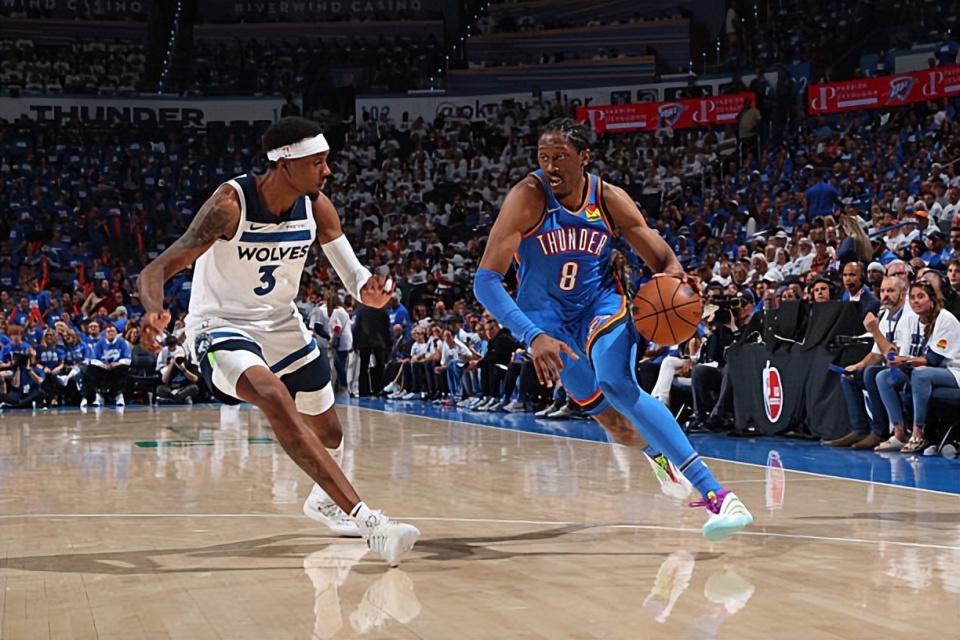 直扮演著關 直扮演著關